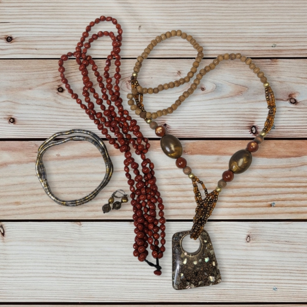 #1 Exotic Seeds Jewelry Lot